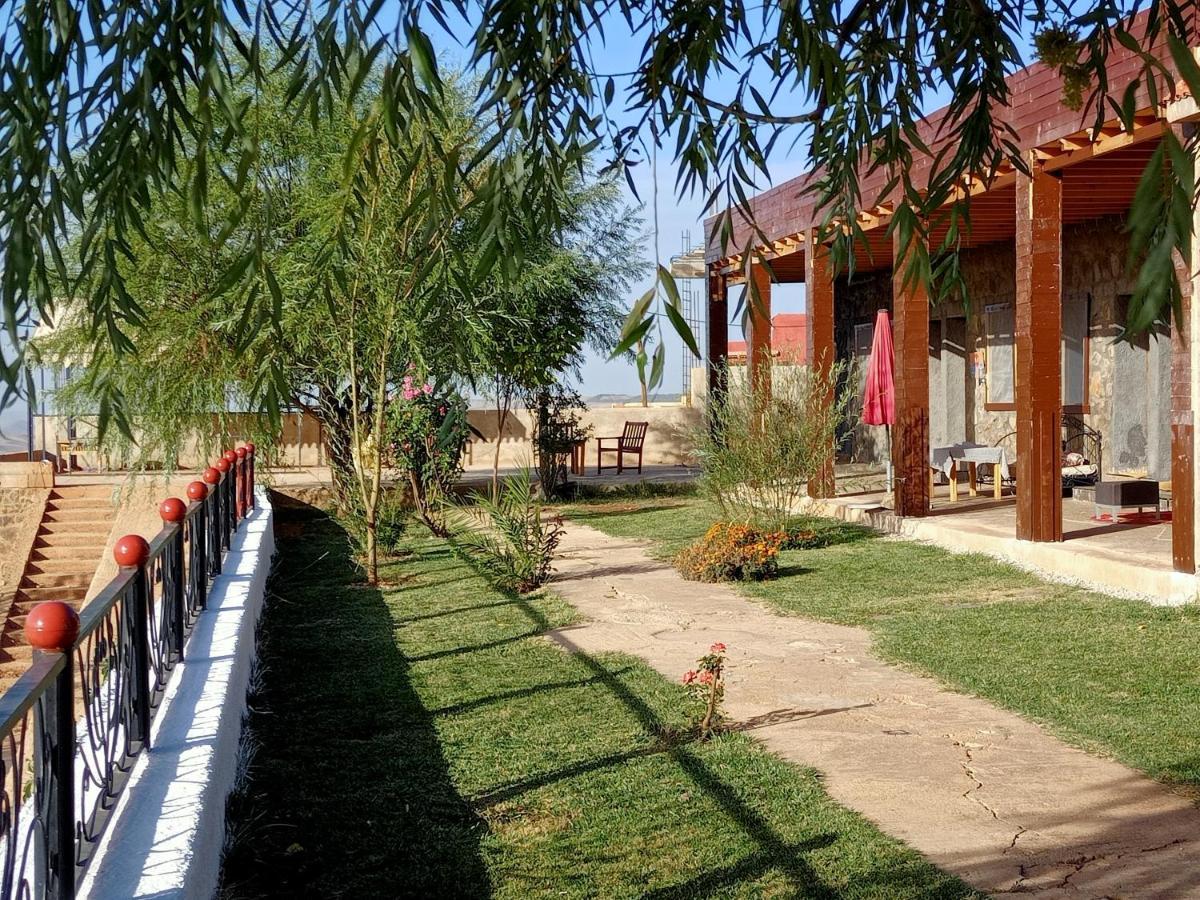 Tamanoucht Hotel อิเฟรน ภายนอก รูปภาพ